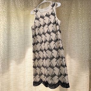 🆕 Black and White Crochet Dress